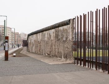 Berlin Wall Memorial (Gedenkstätte Berliner Mauer) Berlin Wall Memorial (Gedenkstätte Berliner Mauer)